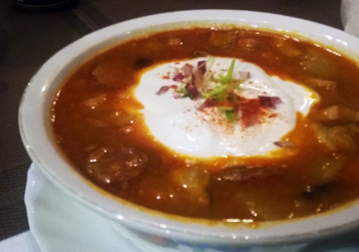 goulash mongetes hungaryto