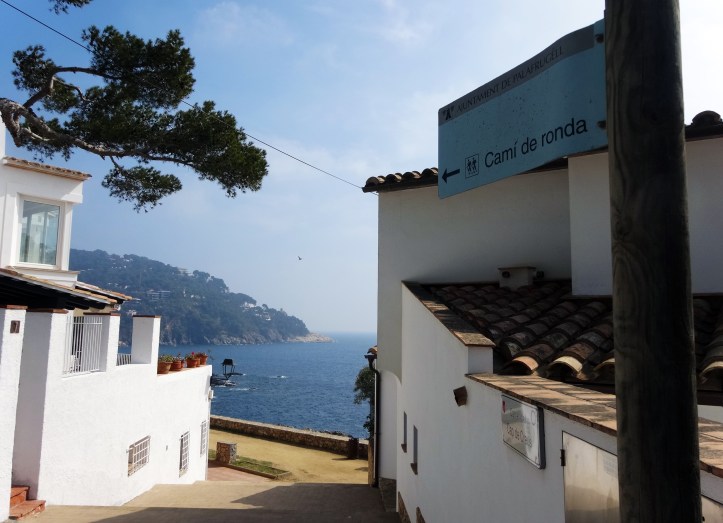 sortint de calella camí de ronda