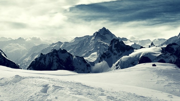 hivern iceland mountain snow