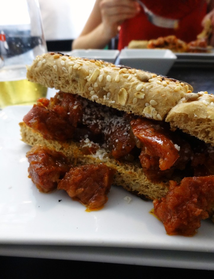 puerta osario montadito chorizo dulce