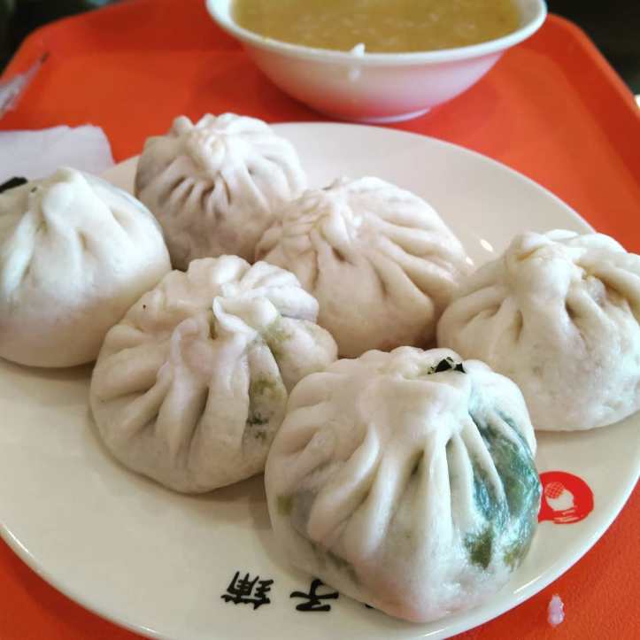 Dumplings d'espinacs al vapor per esmorzar