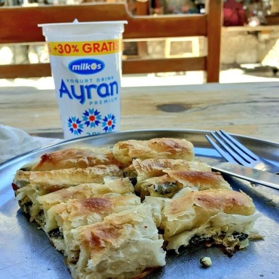 Burek i Ayran